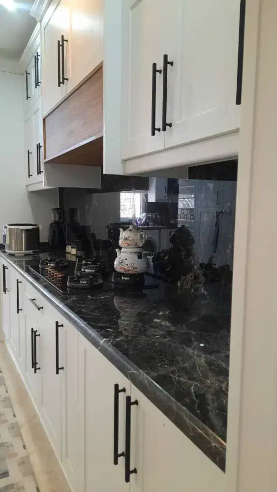 نصب بین کابینت کاشی سرامیک|خدمات پیشه و مهارت|اراک, |دیوار