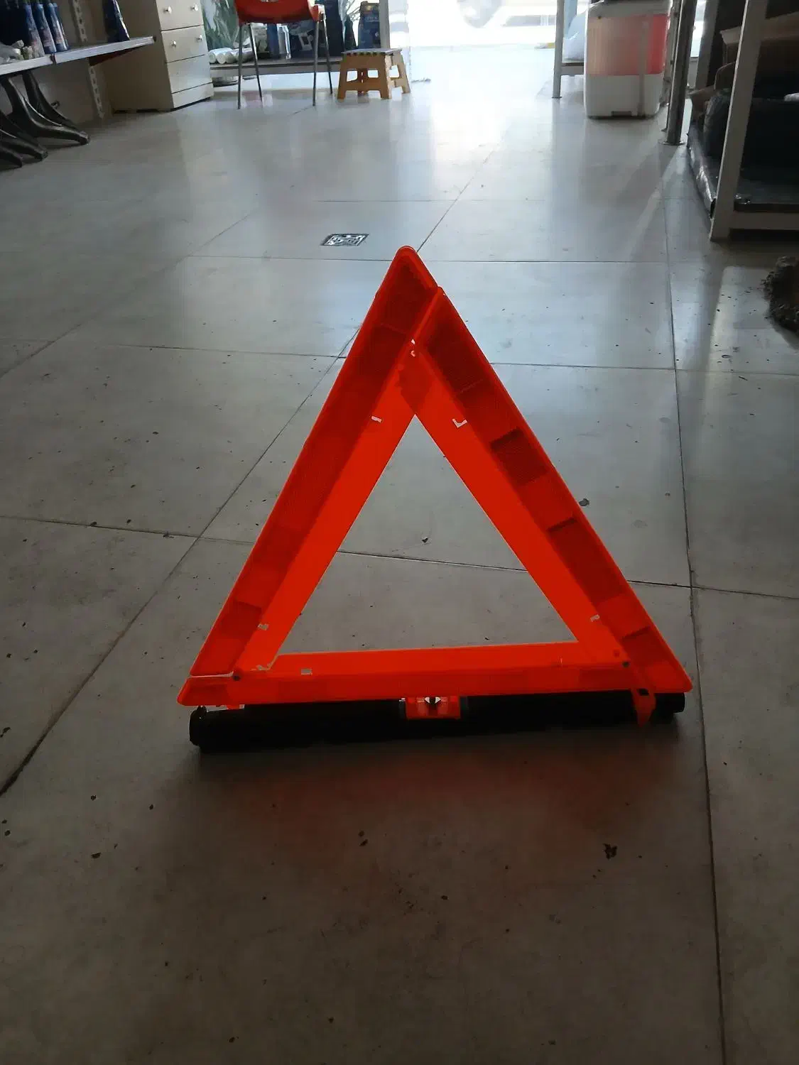 مثلث خطر|قطعات یدکی و لوازم جانبی|قم, نیروگاه|دیوار