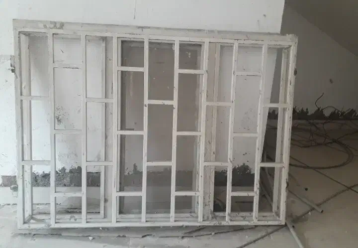 پنجره آهنی و پنجره چوبی ابعاد150در160)آهنی110در150|مصالح و تجهیزات ساختمان|گنبد کاووس, |دیوار