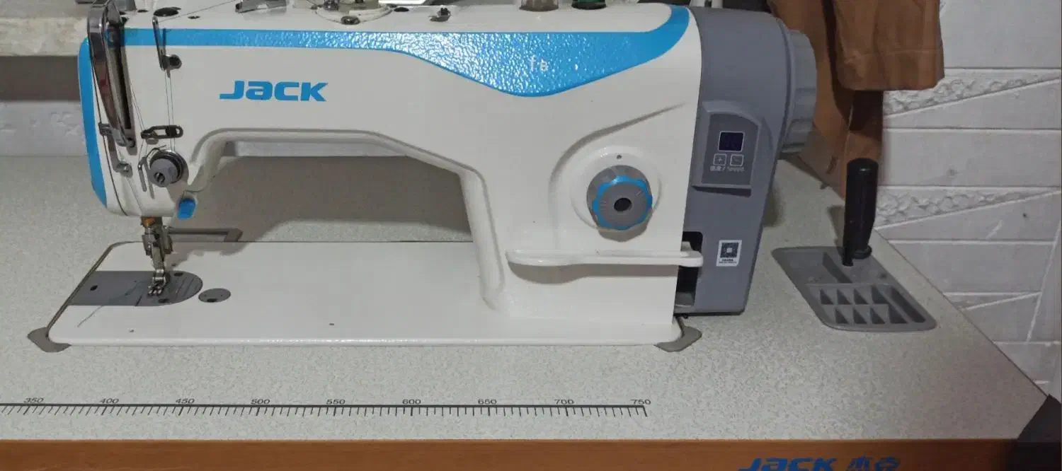 چرخ راسته دوز کاملا نو|چرخ خیاطی و ریسندگی|مرودشت, تامین اجتماعی‎|دیوار