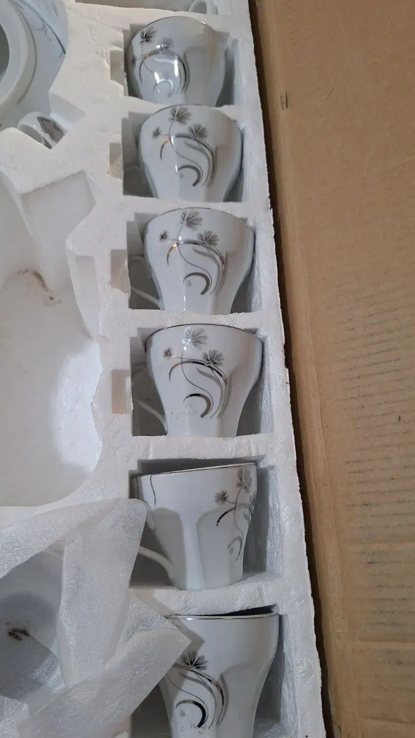 سرویس چینی 12 نفره مقصود|ظروف سرو و پذیرایی|ابهر, |دیوار