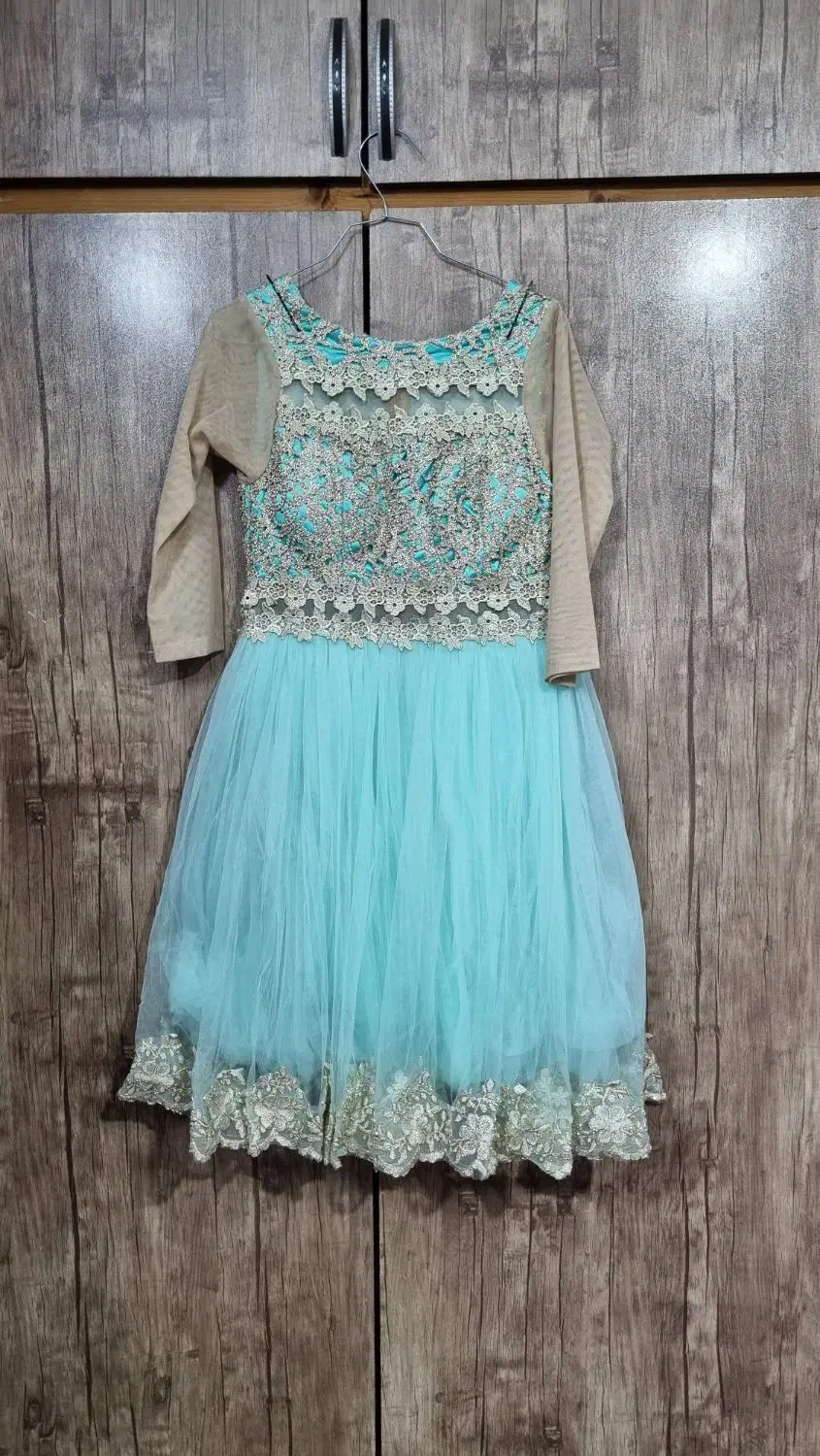 پیراهن|لباس|چاف و چمخاله, |دیوار