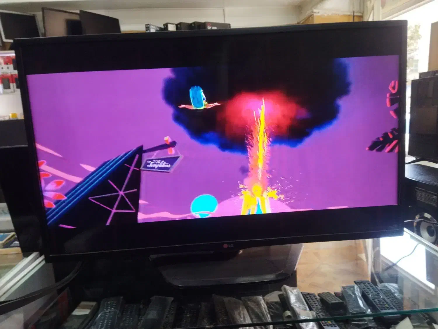 تلویزیون ال جی اصل کره 42اینچ بسیار خوش تصویر|تلویزیون و پروژکتور|محمدشهر, محمدشهر|دیوار