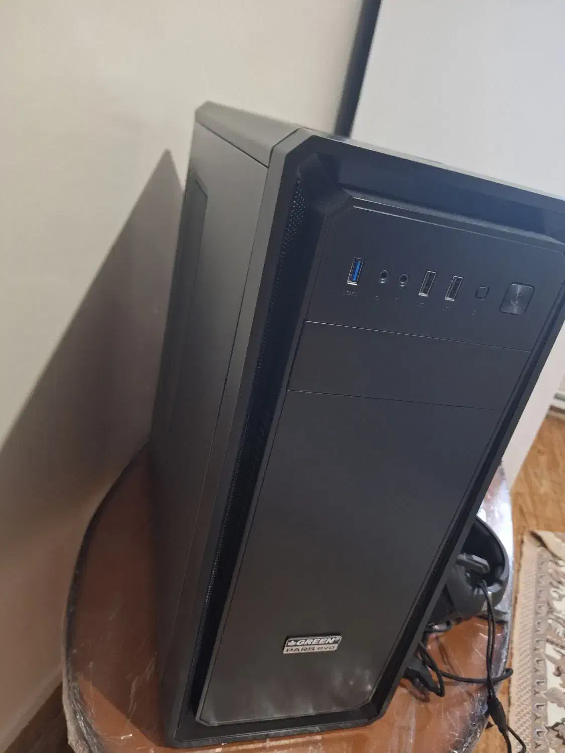 کامپیوتر قدرتمند خانگی / اداری با قطعات به‌روز|رایانه رومیزی|فردیس, نگارستان|دیوار