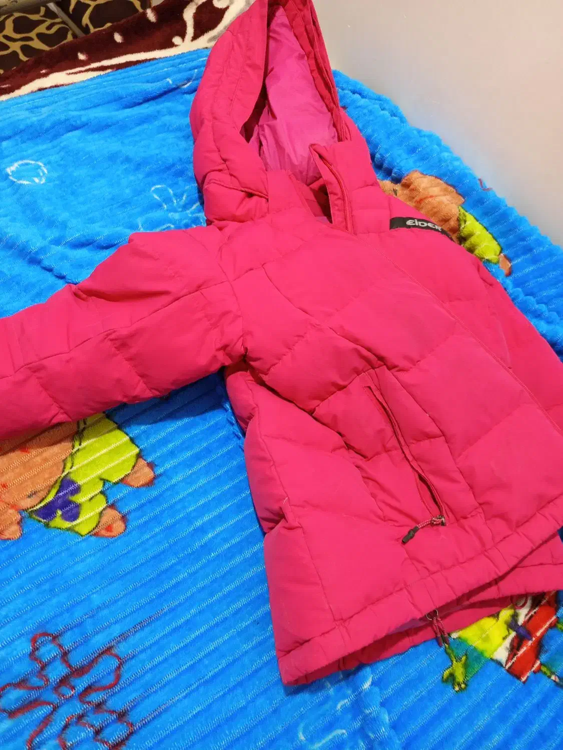 کاپشن|کفش و لباس بچه|سبزوار, گلشن|دیوار