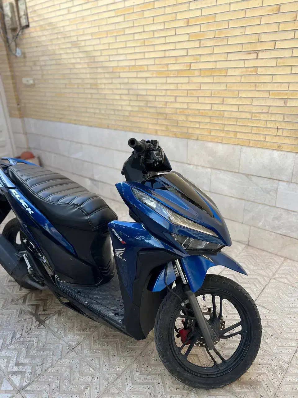 کلیک ۱۵۰ ۱۴۰۱|موتورسیکلت|یزد, |دیوار