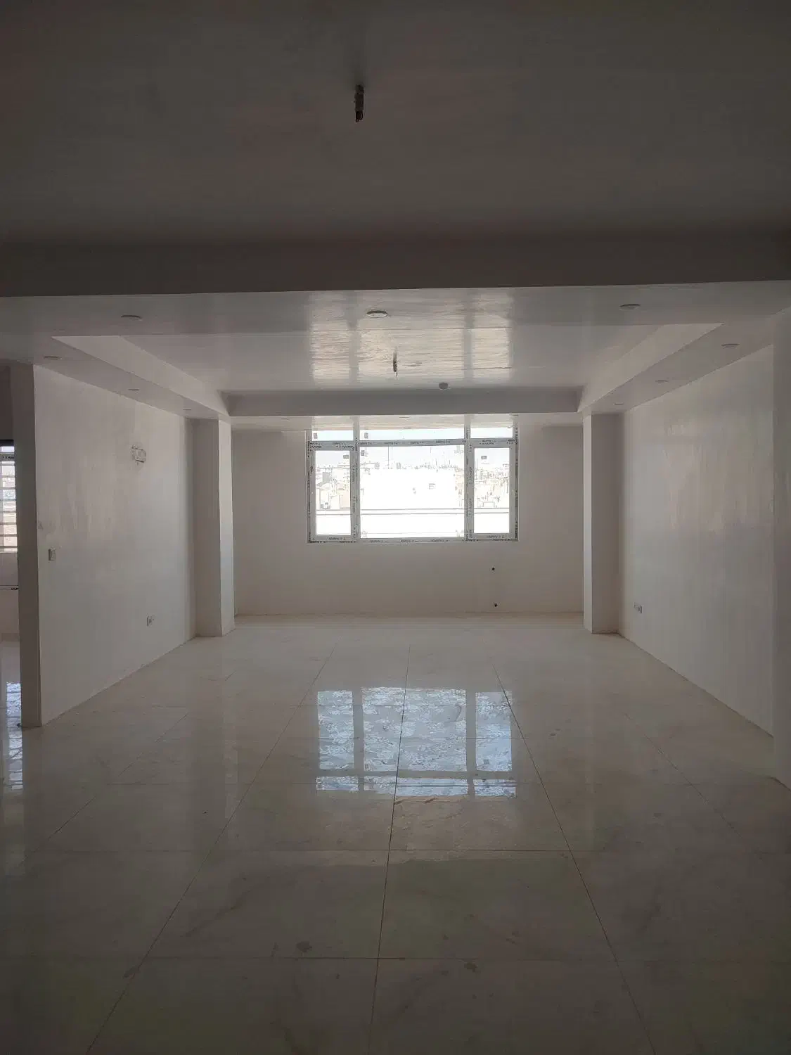 فروش یک واحدیاکلی یابه تعدادهشتگرد|فروش آپارتمان|هشتگرد, فاز ۳ مهستان|دیوار