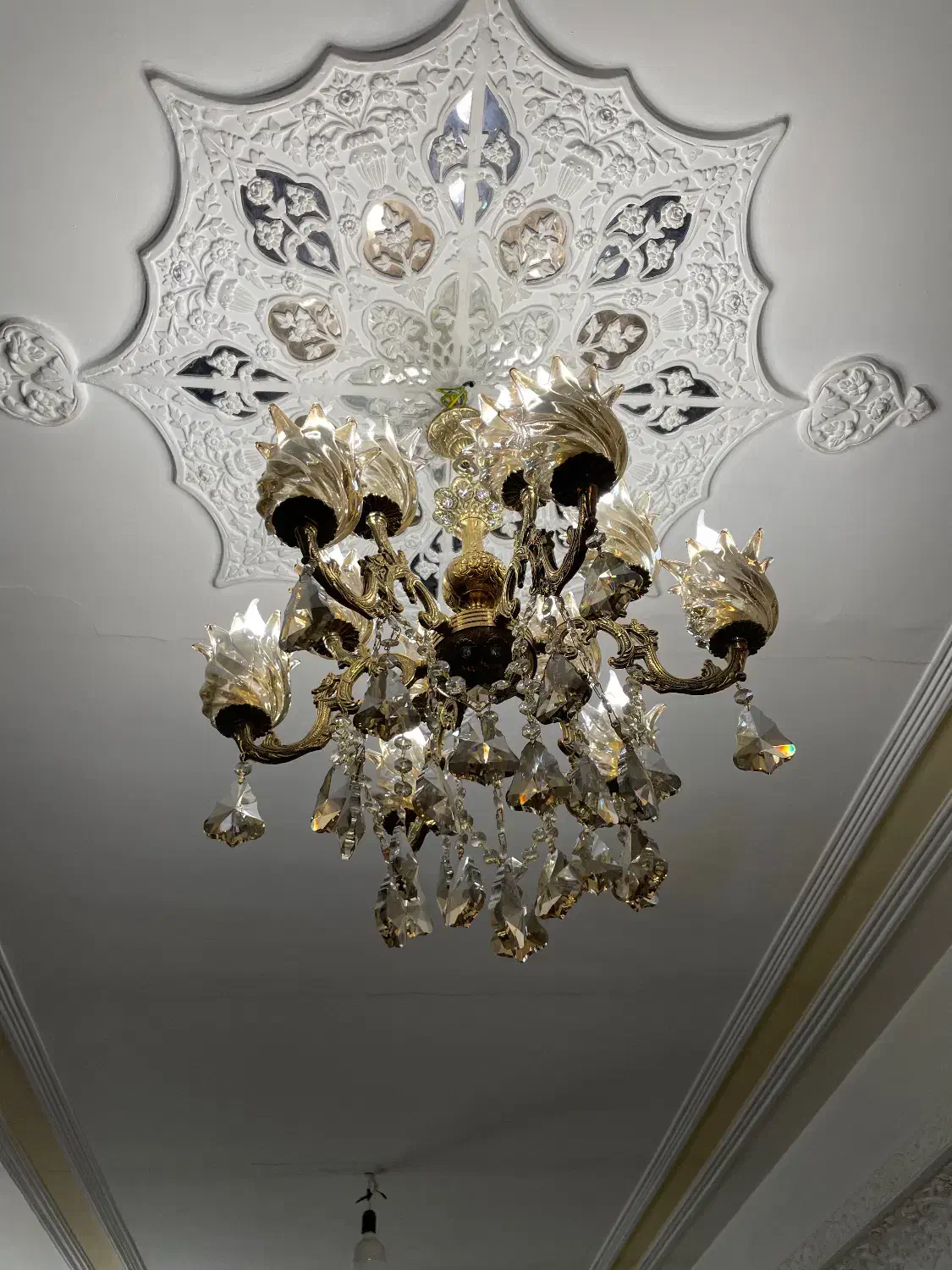 یک جفت لوستر ۱۲ شعله|لوستر و چراغ آویز|قم, نیروگاه|دیوار