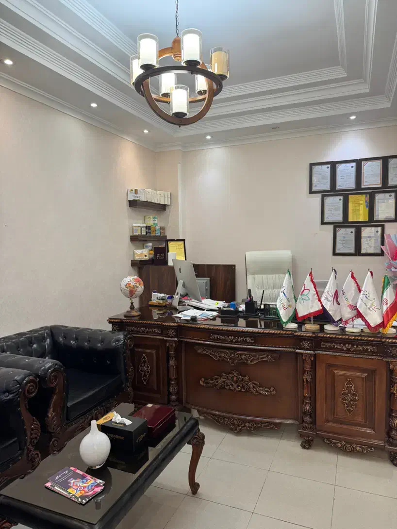 ۱۰۰ متر اداری با پارکینگ در درختی|فروش دفتر کار، اتاق اداری، مطب|کرج, مهرویلا جنوبی|دیوار