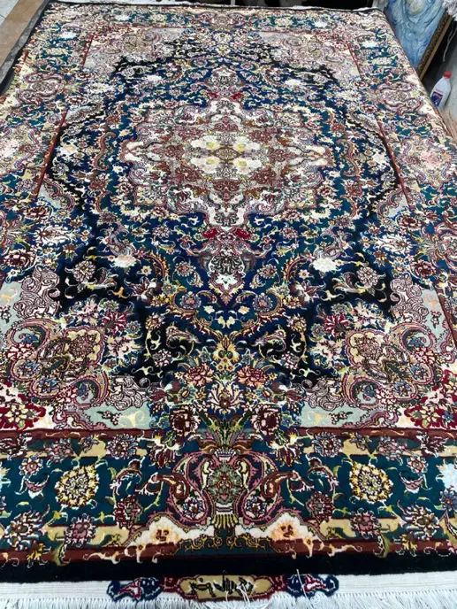 تک ۶ متری سالاری|فرش|تبریز, |دیوار