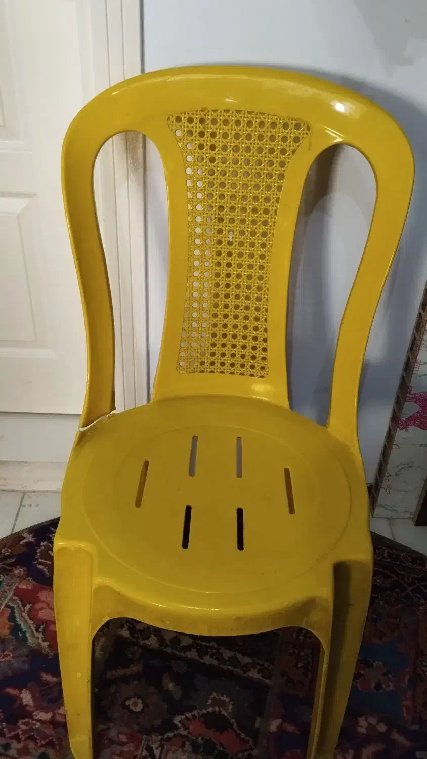 صندلی پلاستیکی رایگان|صندلی و نیمکت|پردیس, فاز ۱۱|دیوار