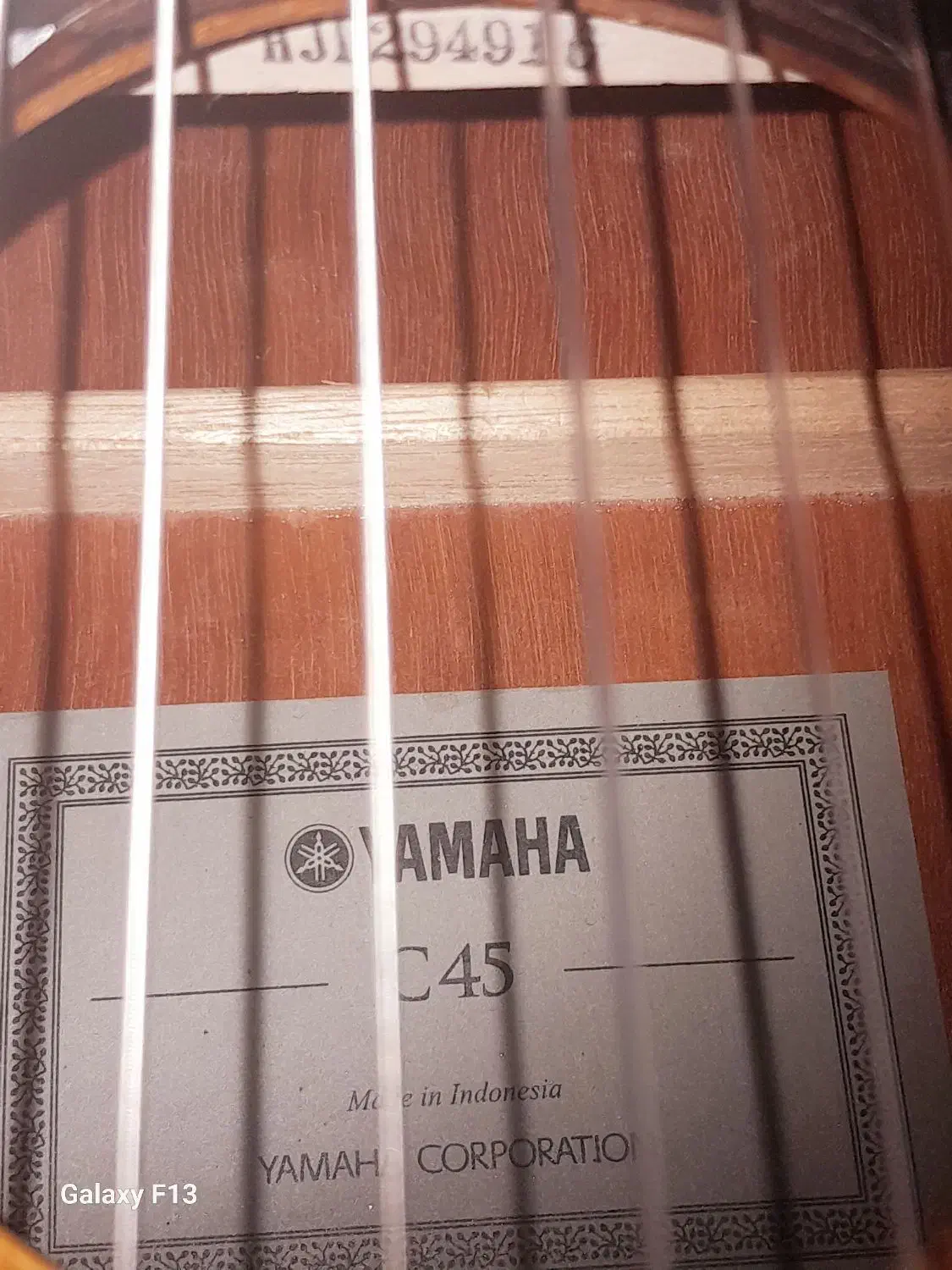 گیتار Yamaha c45 در حد آکبند.|گیتار، بیس، امپلیفایر|امیدیه, |دیوار