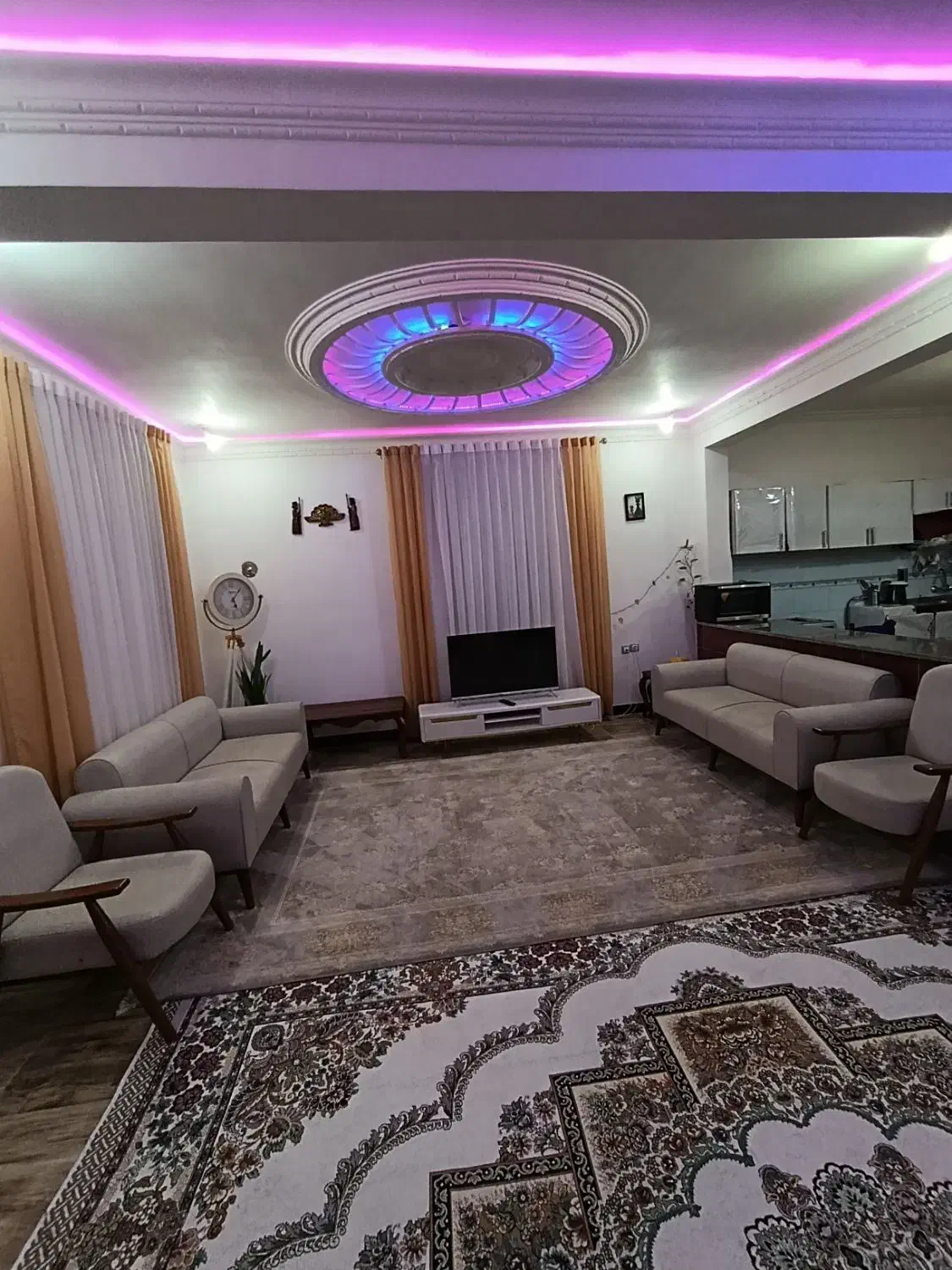 اجاره سالانه خونه ویلایی|اجارهٔ خانه و ویلا|گوراب زرمیخ, |دیوار