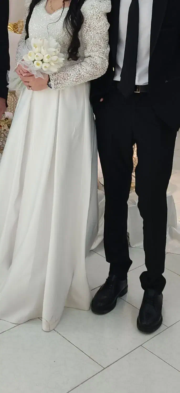 لباس عقد|لباس|ساوه, |دیوار