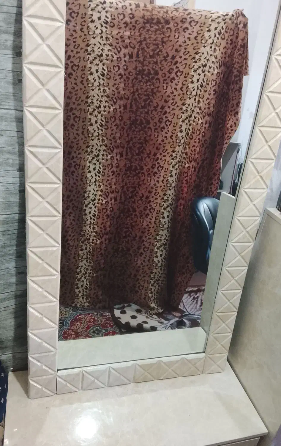 آیینه و کنسول سالنی|مبلمان خانگی و میز عسلی|میانه, |دیوار