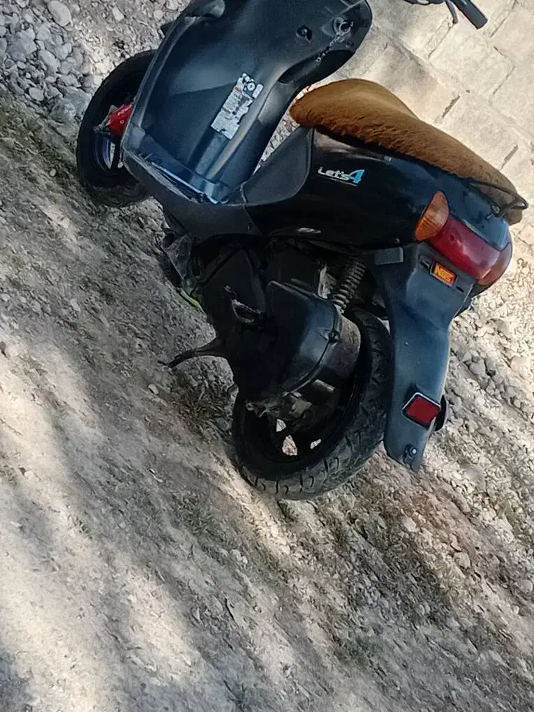 ۰۰۰|موتورسیکلت|سی‌سخت, |دیوار