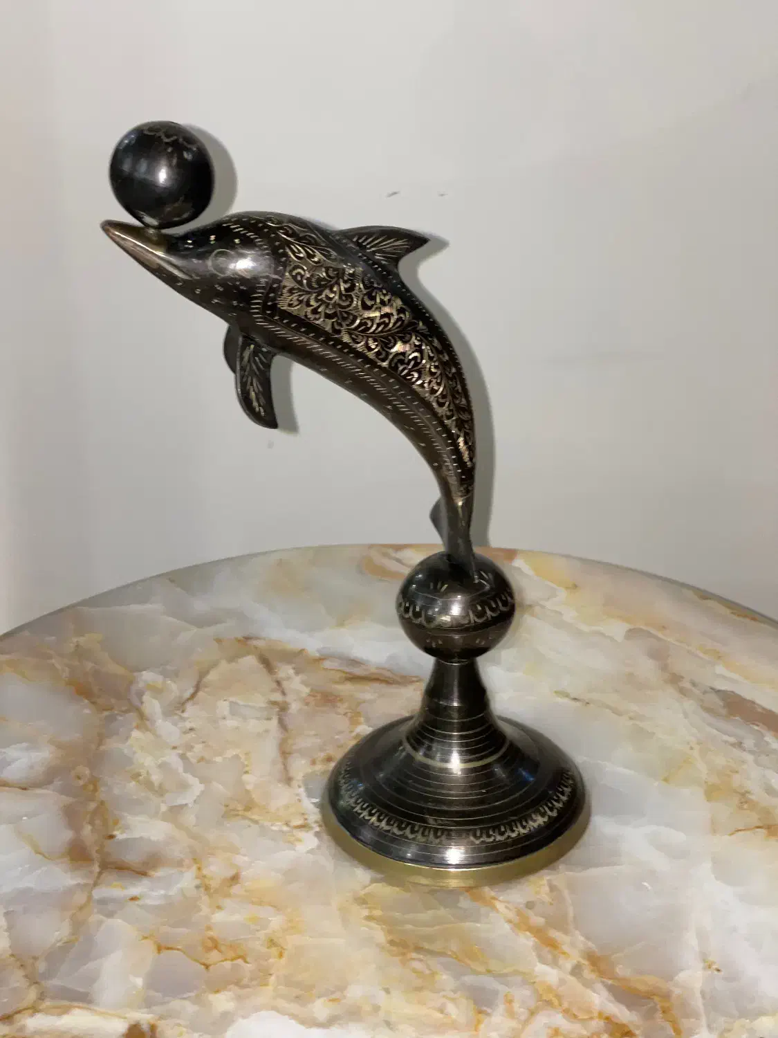 مجسمه برنزی دلفین|مجسمه، تندیس، ماکت|تهران, پاسداران|دیوار