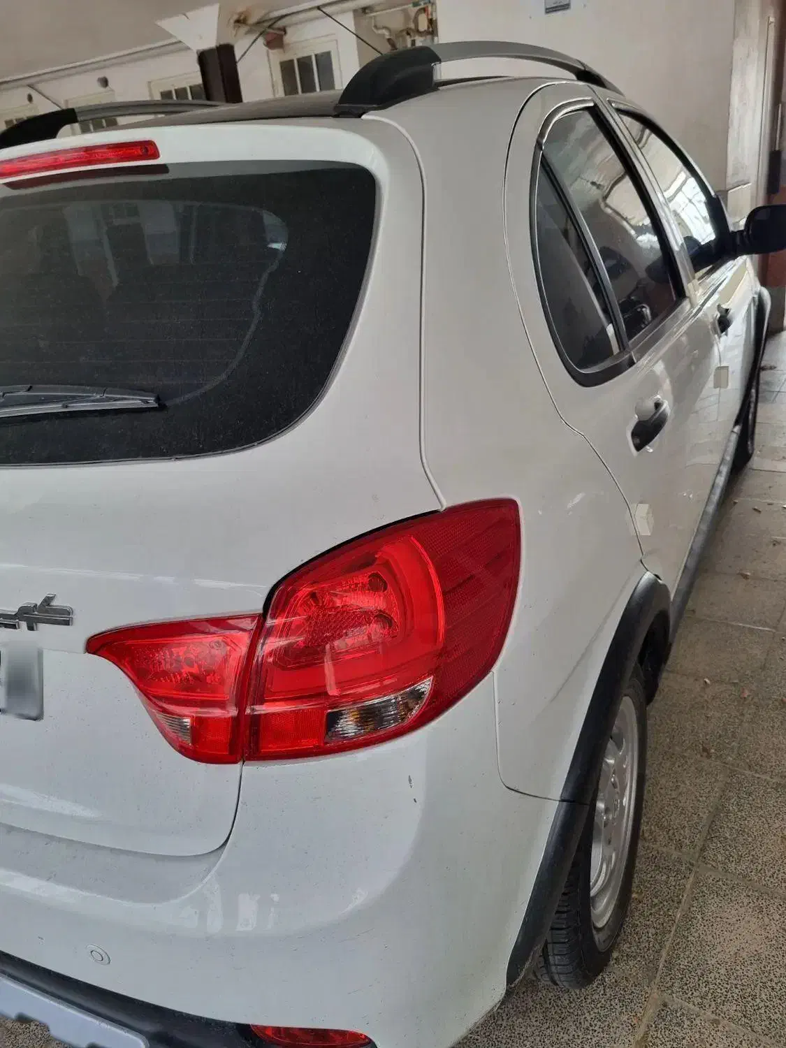 کوییکRسفیدومشکی بارینگ آلومینیومی ومانیتور|خودرو سواری و وانت|ملایر, |دیوار