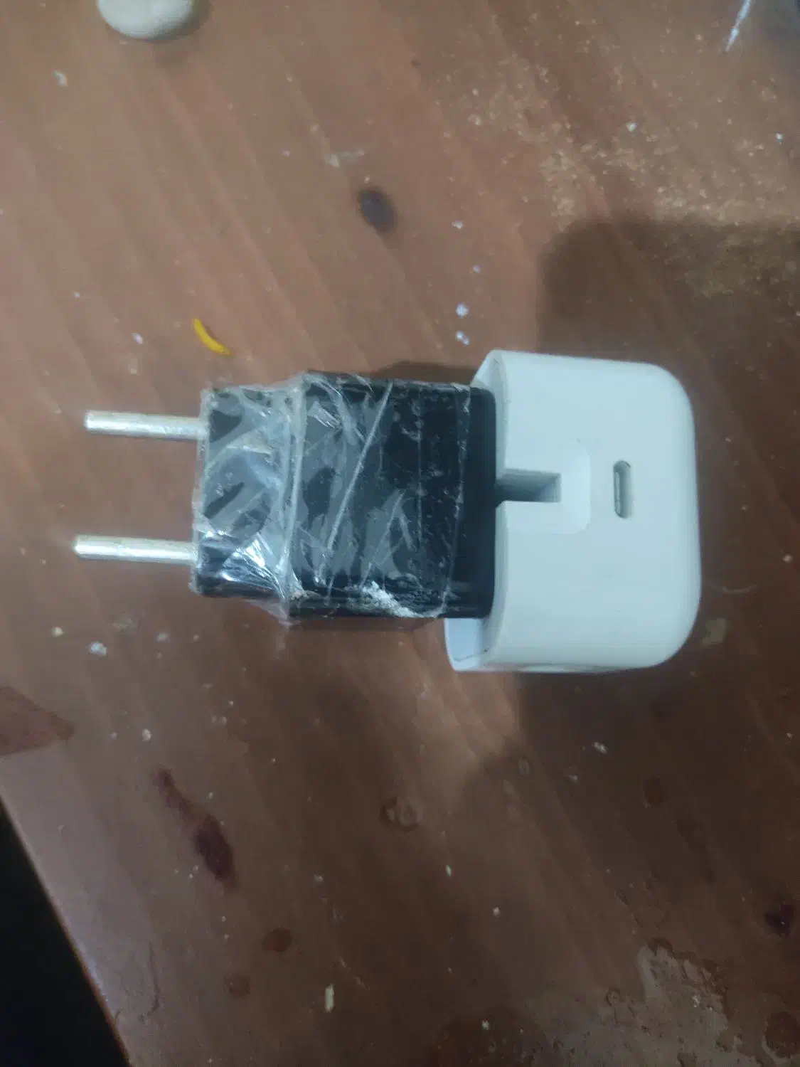 شارژر فابریک اصلی قدیمی دوسر آیفون اپل. تایپ سی.|لوازم جانبی موبایل و تبلت|پرند, فاز ۶|دیوار