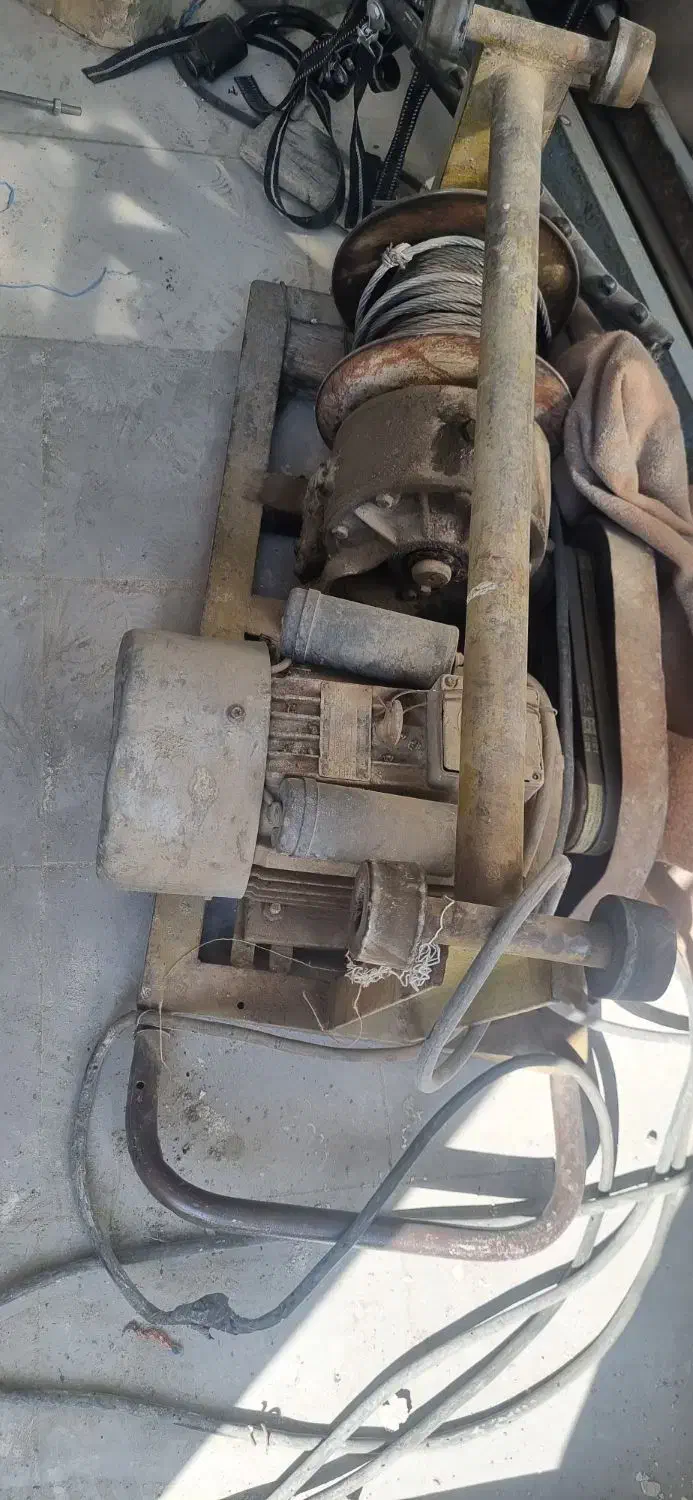 بالابر ساختمانی|مصالح و تجهیزات ساختمان|برخوار, |دیوار