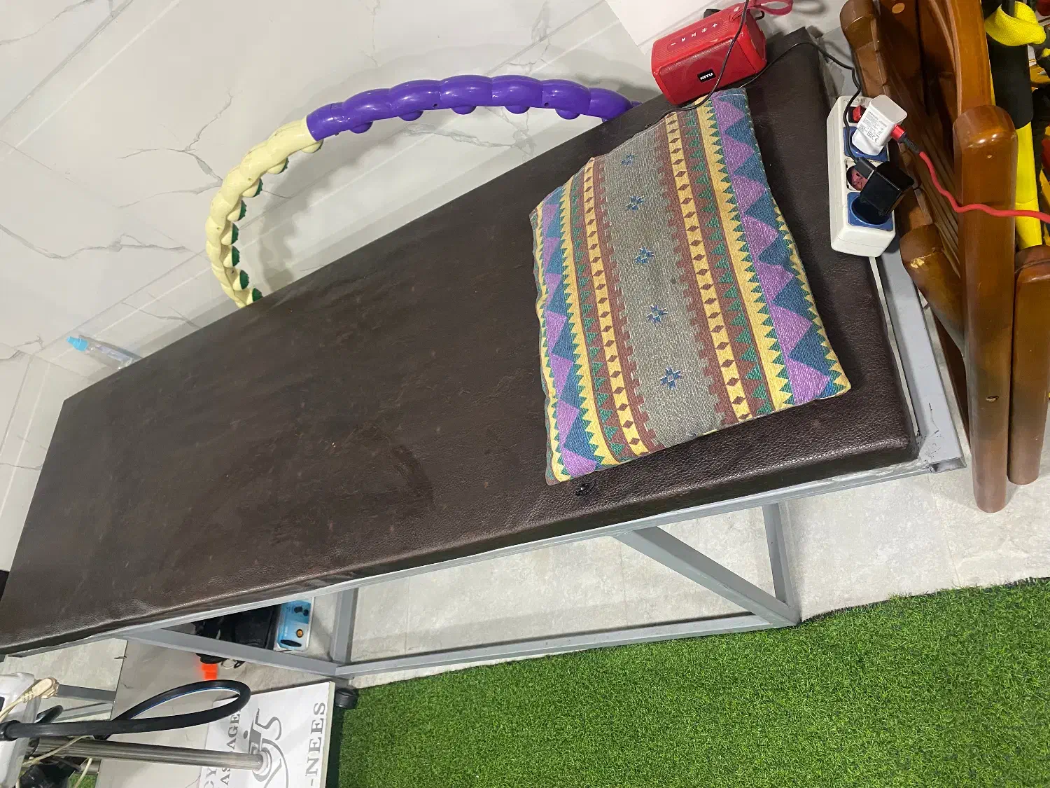 تخت ماساژ|آرایشگاه و سالن‌های زیبایی|چاف و چمخاله, |دیوار