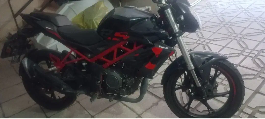 فروش بنلی ۲۵۰ تک سیلندر|موتورسیکلت|تهران, حکمت|دیوار