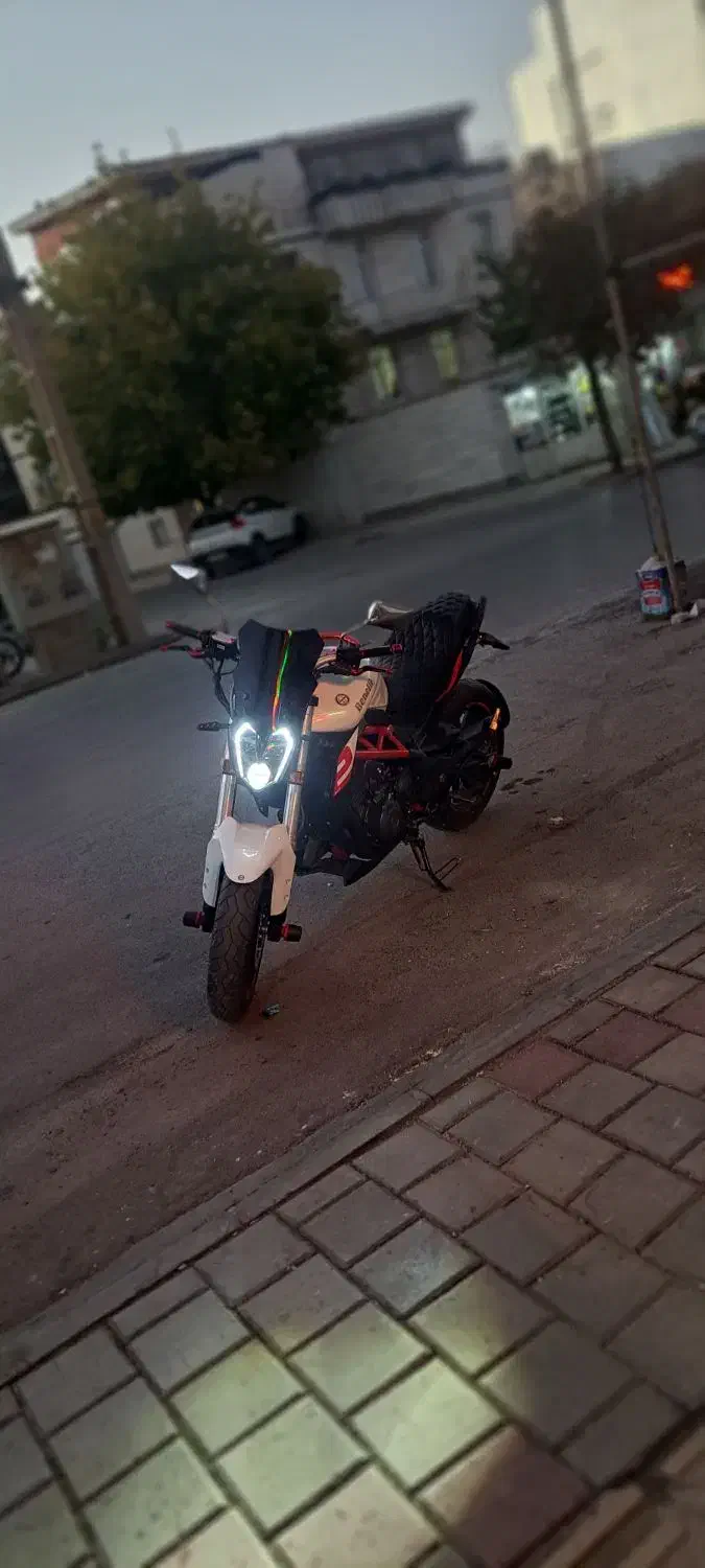 بنلی۳۰۰|موتورسیکلت|همدان, |دیوار