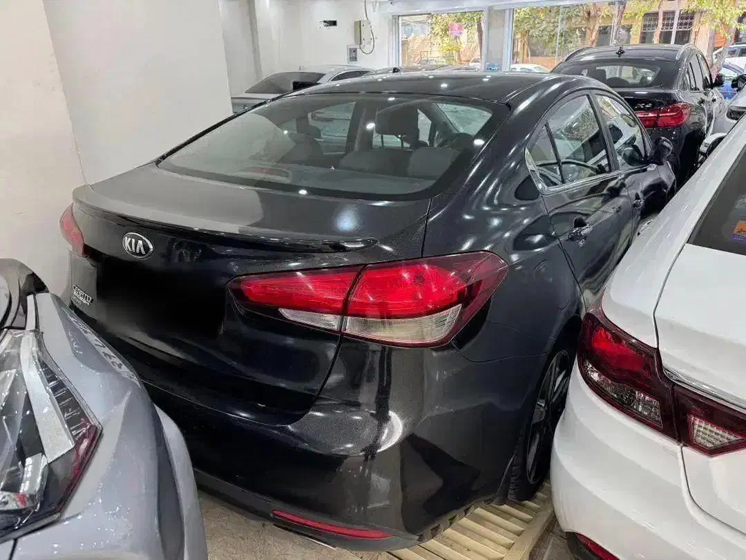 ماشین سراتو ۲۰۱۷|خودرو سواری و وانت|اصفهان, پارک مشتاق|دیوار