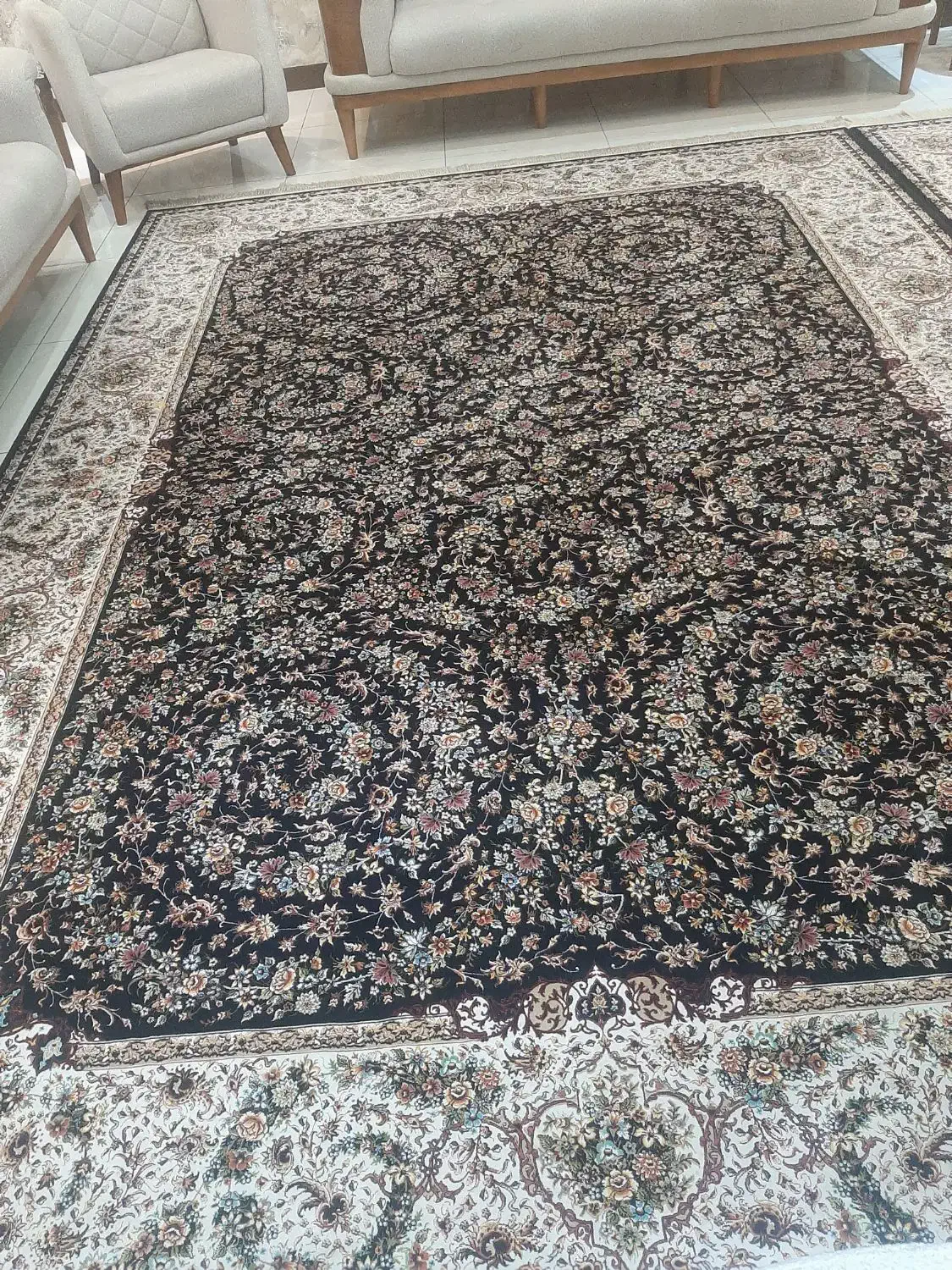 فرش ۹ متری|فرش|رشت, استقامت ۱|دیوار