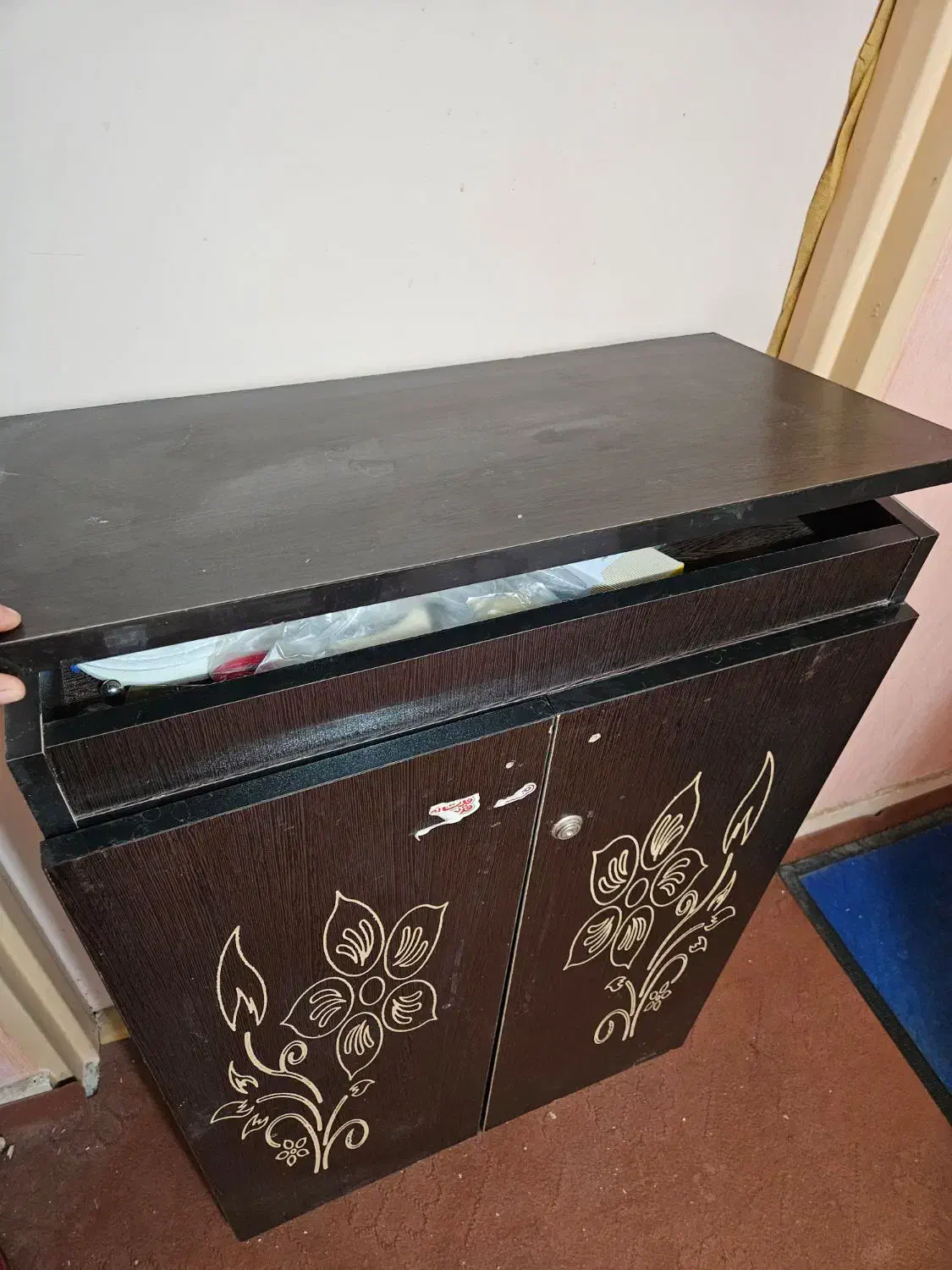 جاکفشی|جاکفشی، کمد، دراور|خاش, |دیوار