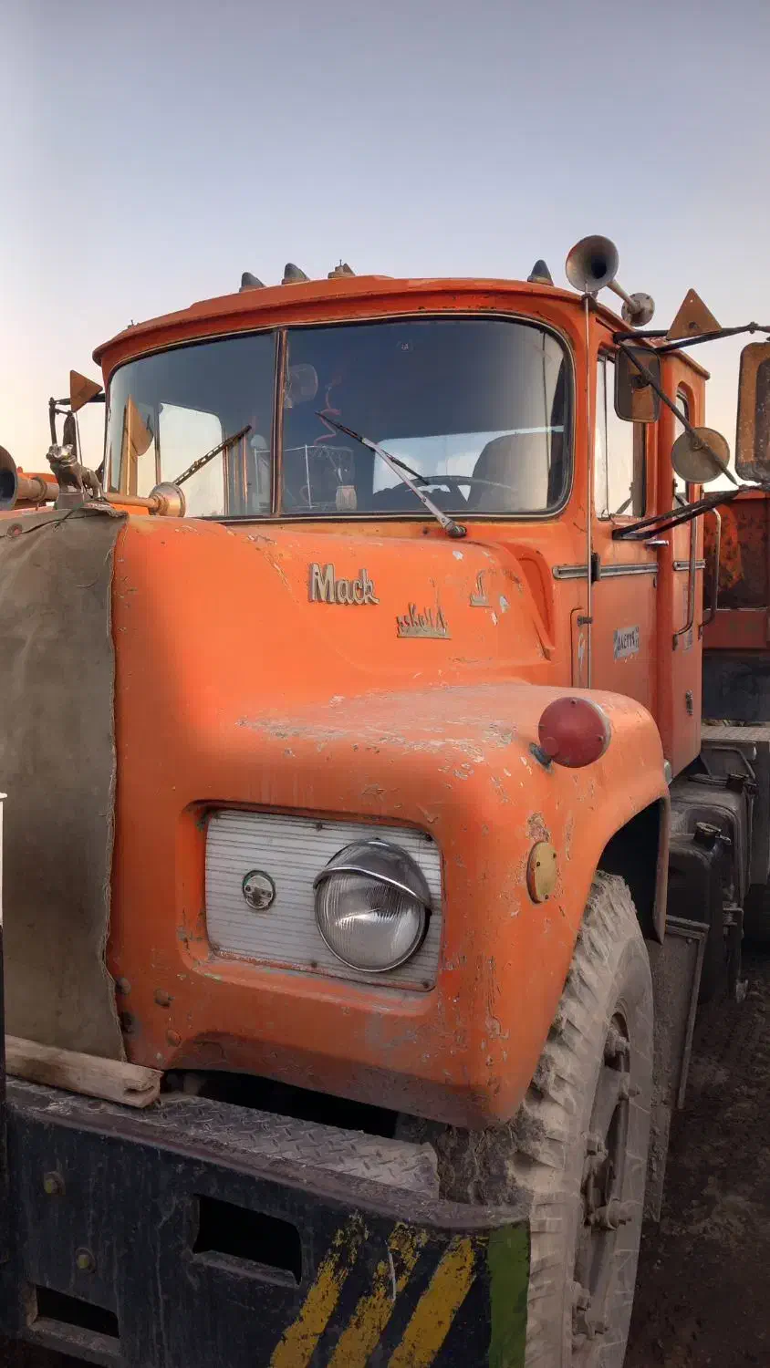 ماک|خودرو سنگین|فلاورجان, |دیوار