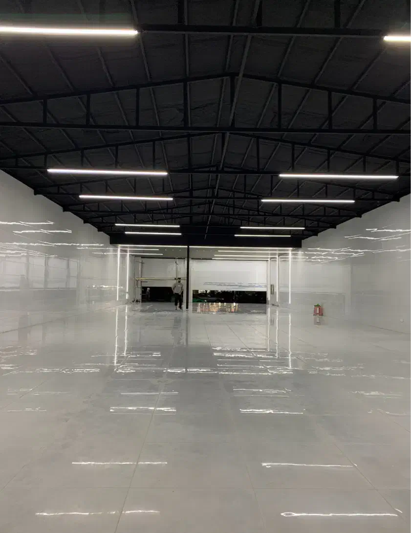 اجاره مغازه تجاری ۷۵۰ متر همکف مسقف گلشهر|اجارهٔ مغازه و غرفه|کرج, کوی گلها|دیوار