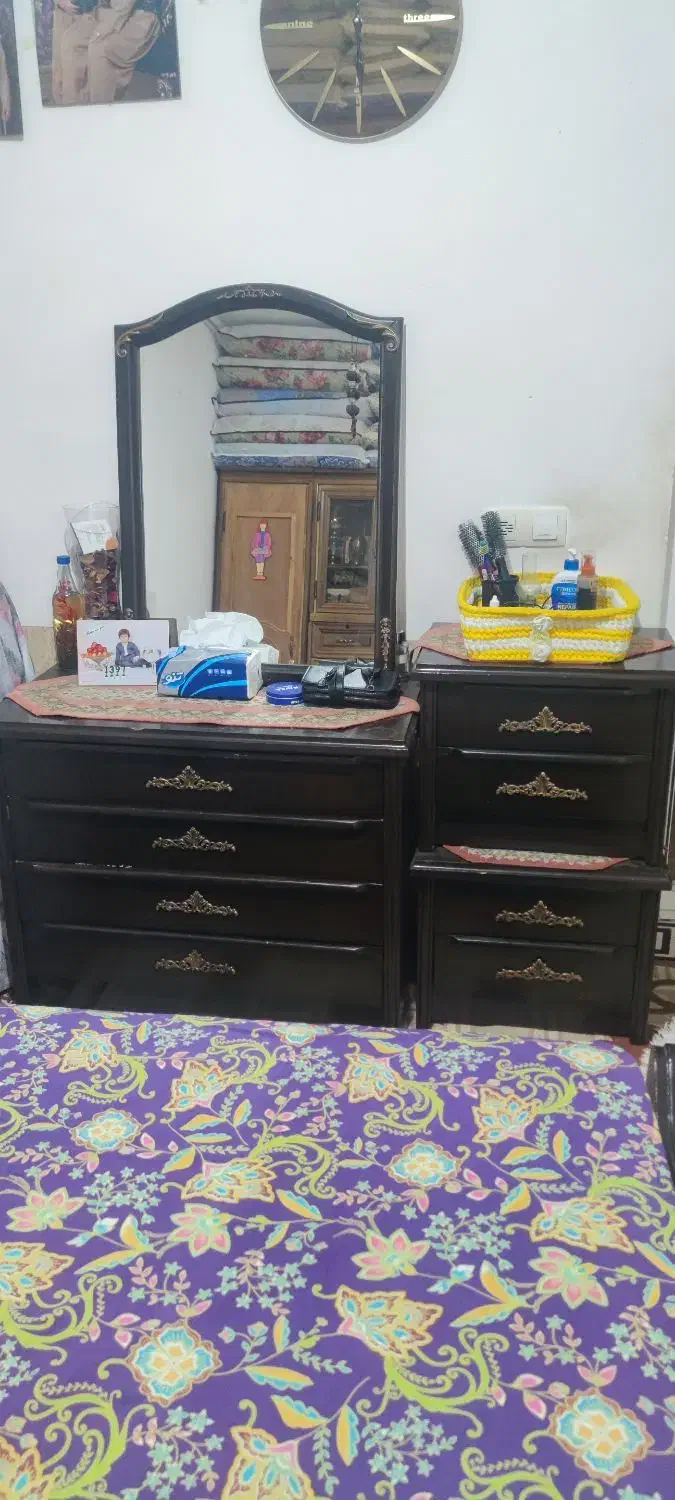 سلام فروش یه تختخواب ۲ نفره همراه با کمد لباس|تخت و سرویس خواب|پاوه, |دیوار