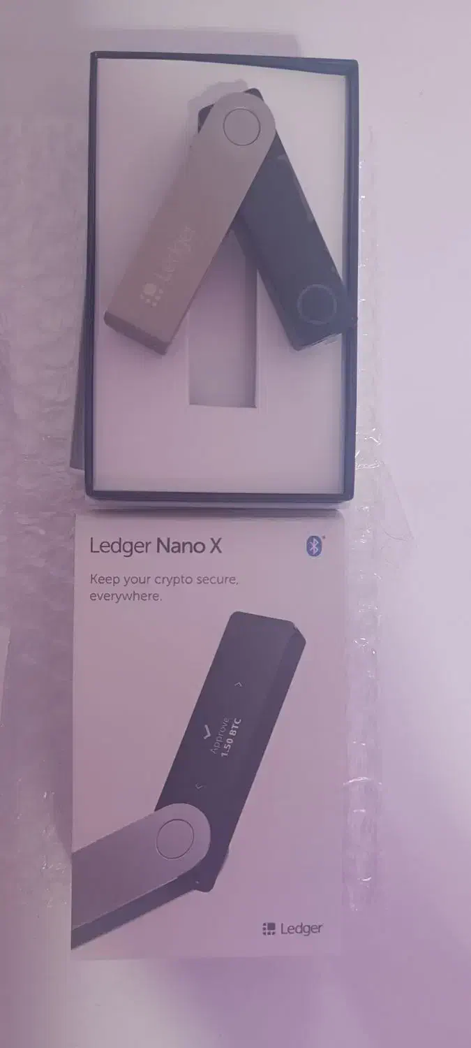 کیف پول سخت‌افزاری Ledger Nano X|لوازم جانبی موبایل و تبلت|شیراز, انجیر|دیوار