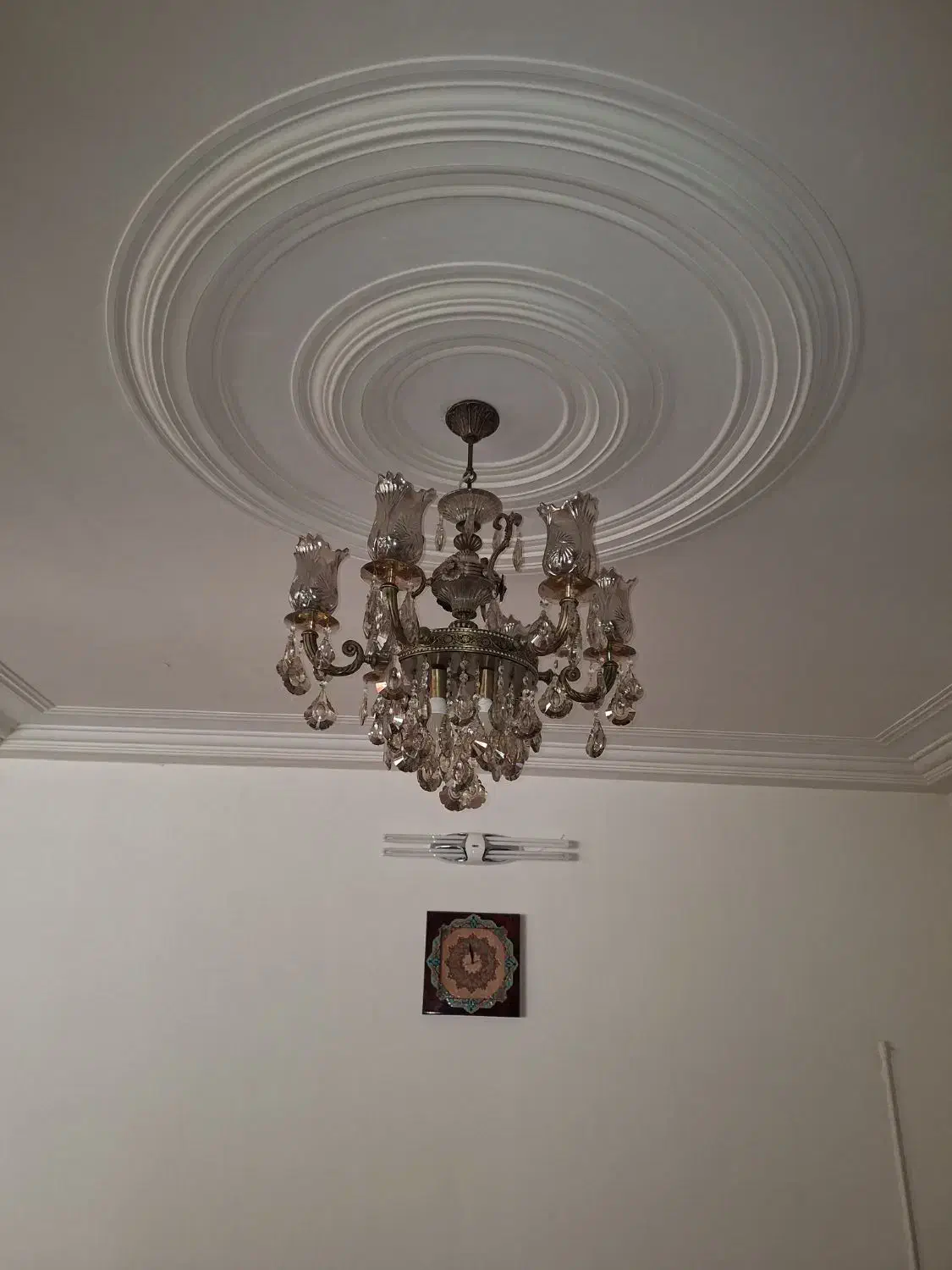 لوستر برنجی ، شش شاخه، دو عدد لوستر|لوستر و چراغ آویز|شاهرود, |دیوار