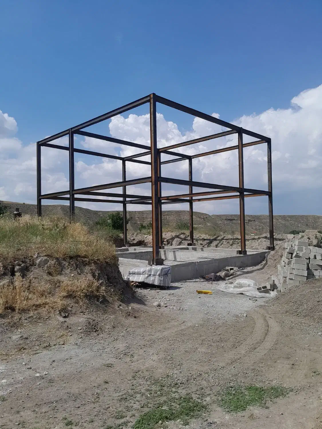 جوشکاری انواع سازه های فلزی|خدمات پیشه و مهارت|اردبیل, |دیوار