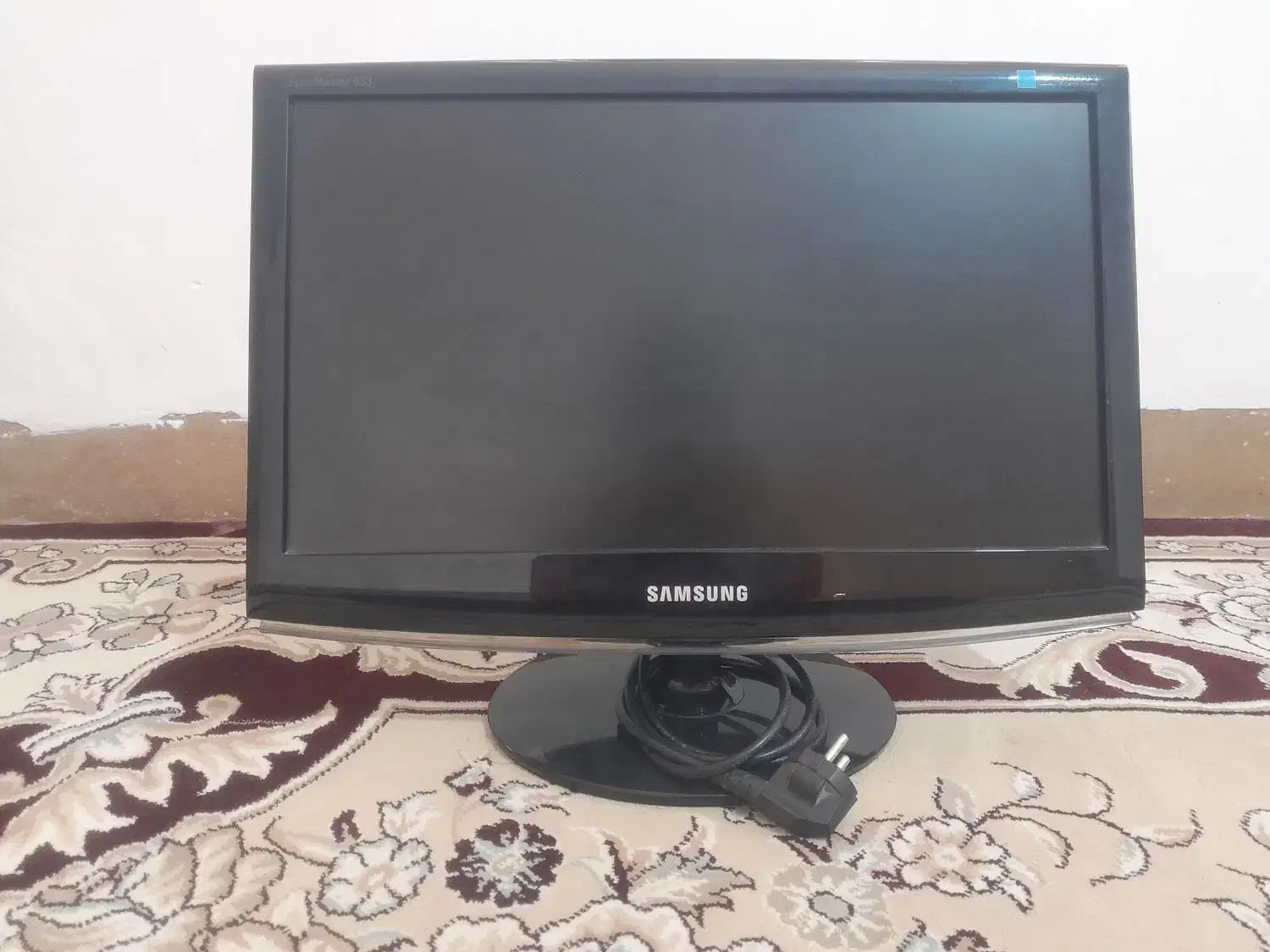 فروش یک عدد مانیتور سامسونگ|قطعات و لوازم جانبی رایانه|مرودشت, ثبت احوال|دیوار