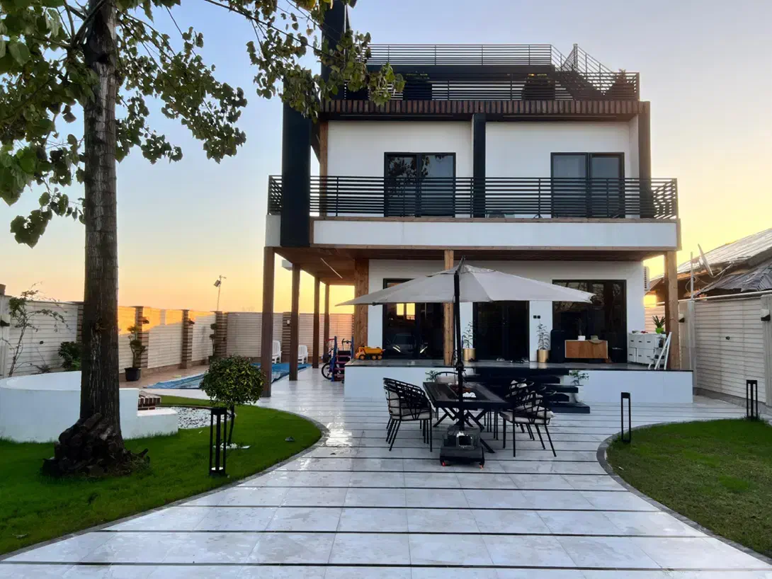 اجاره ویلای لوکس استخر دار ۳ خواب vip (کد۳۸)|اجارهٔ کوتاهمدت ویلا و باغ|رشت, بلوار گیلان|دیوار