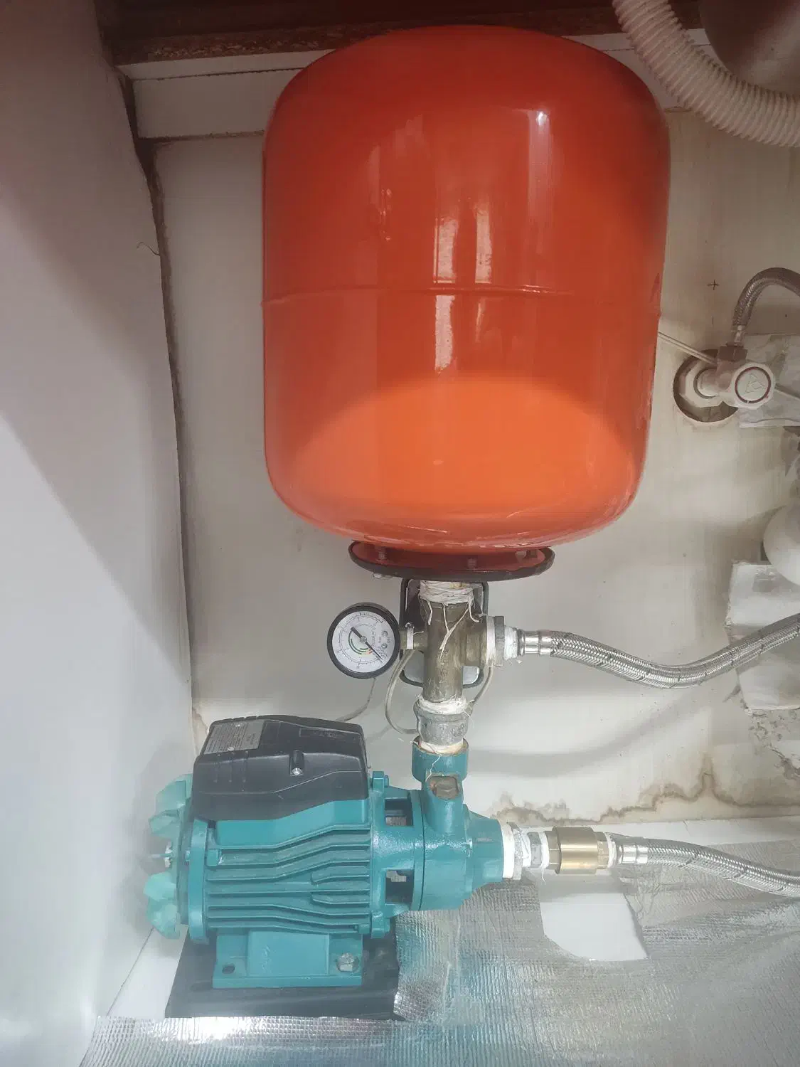 پمپ آب نیم اسب با مخزن|مصالح و تجهیزات ساختمان|مشهد, شاهد (شهرک غرب)|دیوار