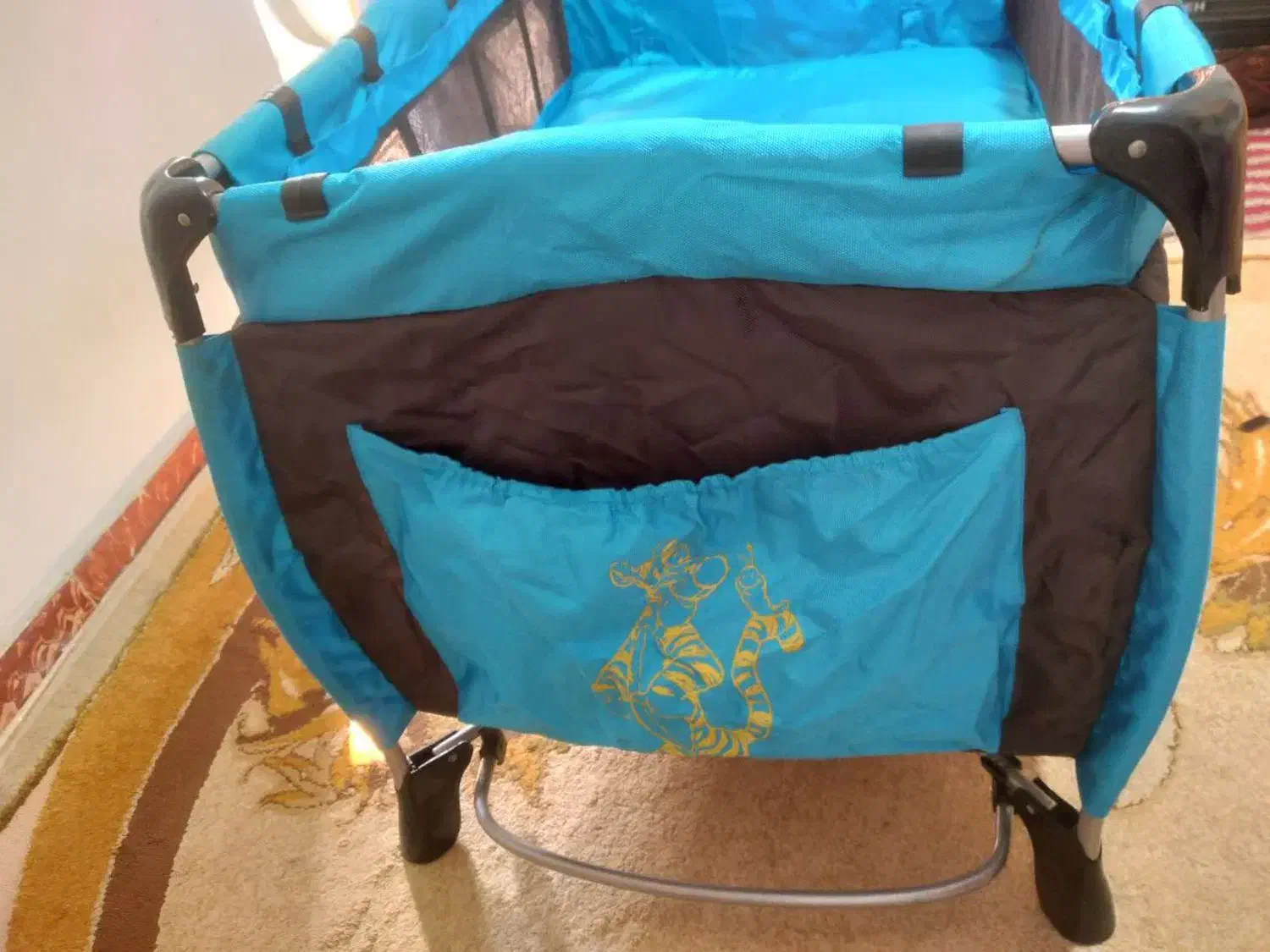 گهواره وتخت کنار تخت مادر|تخت و سرویس خواب|بابل, |دیوار