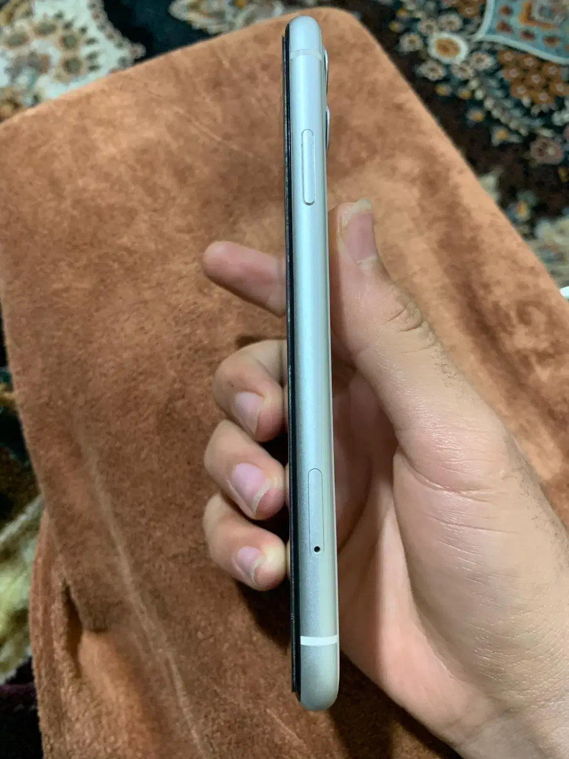 ایفون ۱۱ درحد نو استثنایی بدون ضربه|موبایل|شهرکرد, |دیوار