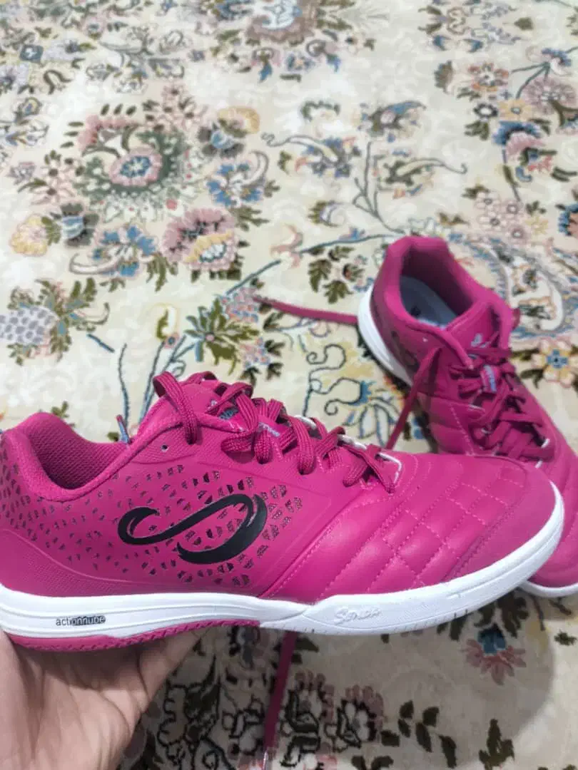 کفش فوتسال اورجینال|کیف، کفش، کمربند|پیشوا, |دیوار