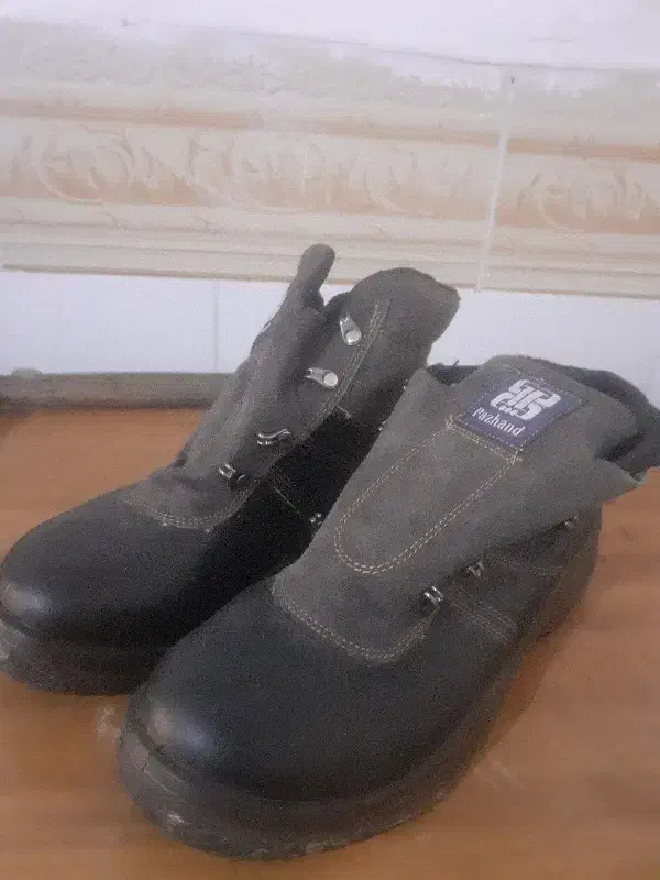 کفش فولادی|کیف، کفش، کمربند|یزد, |دیوار