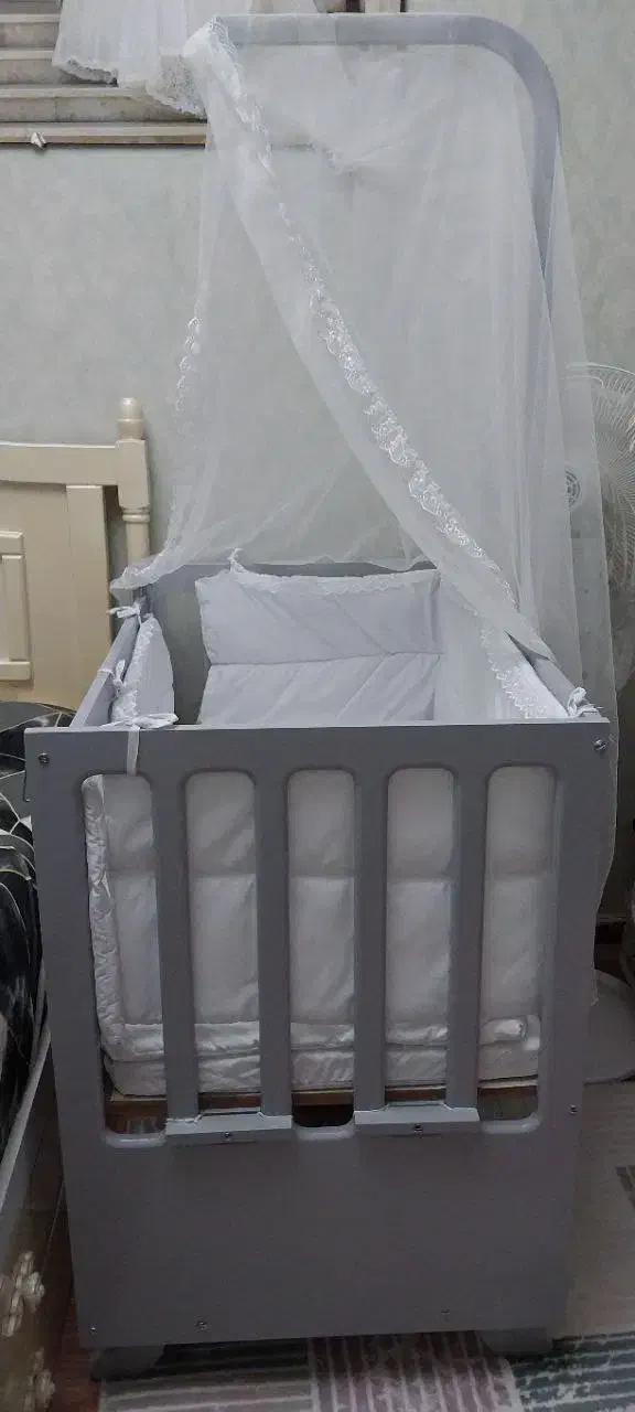 تخت کودک|تخت و صندلی بچه|فردیس, فردیس|دیوار