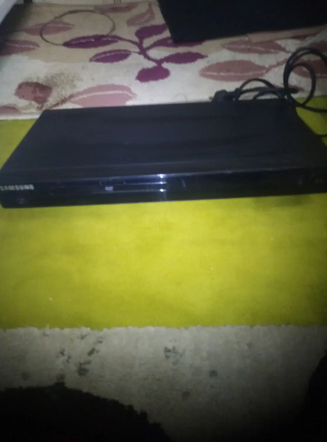 یک دستگاه دی وی دی|پخشکننده DVD و ویدیو|قم, علی آباد سعدگان|دیوار