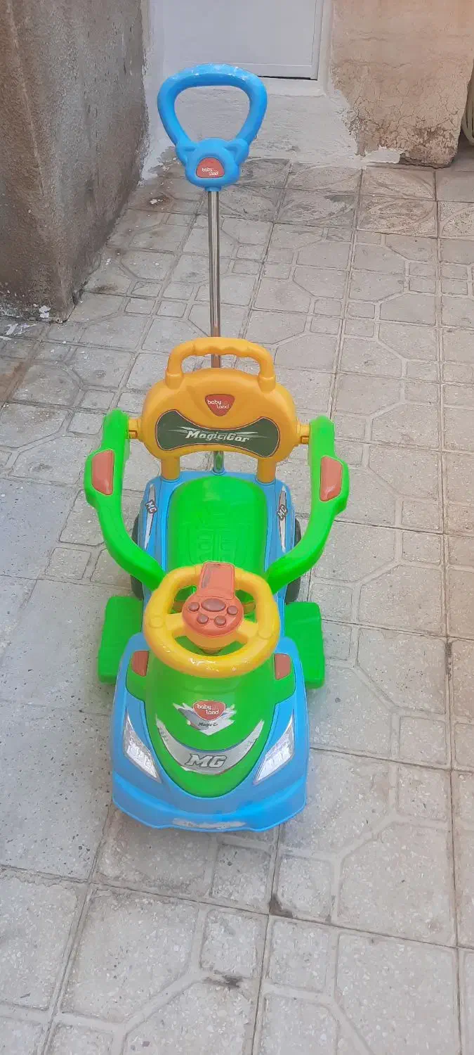 ماشین کودک با دسته راهنما و موزیکال|اسباببازی بچه|سنقر, |دیوار