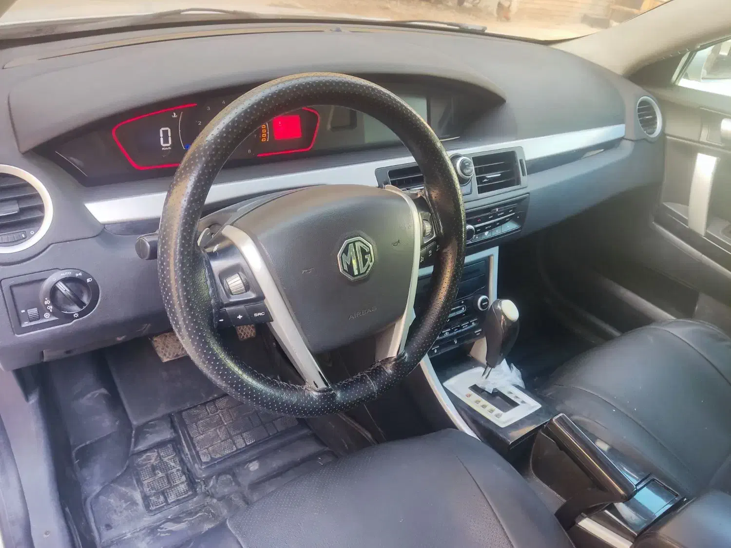 ام جی ۵۵۰|خودرو سواری و وانت|اصفهان, عاشق‌آباد|دیوار