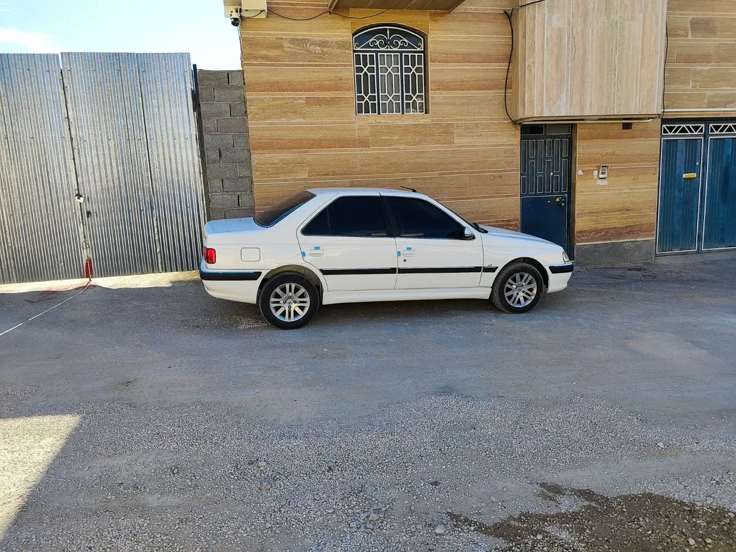 سیمی فابریک|خودرو سواری و وانت|داراب, |دیوار