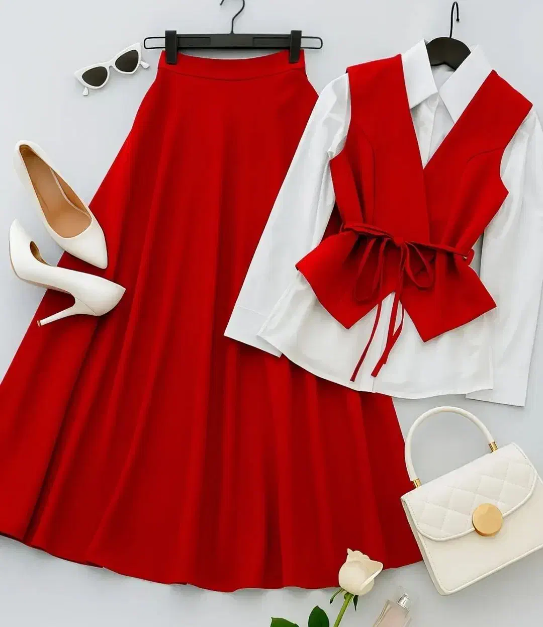 عبا مجلسی و دامن جلیقه یلدایی|لباس|کاشان, راوند|دیوار