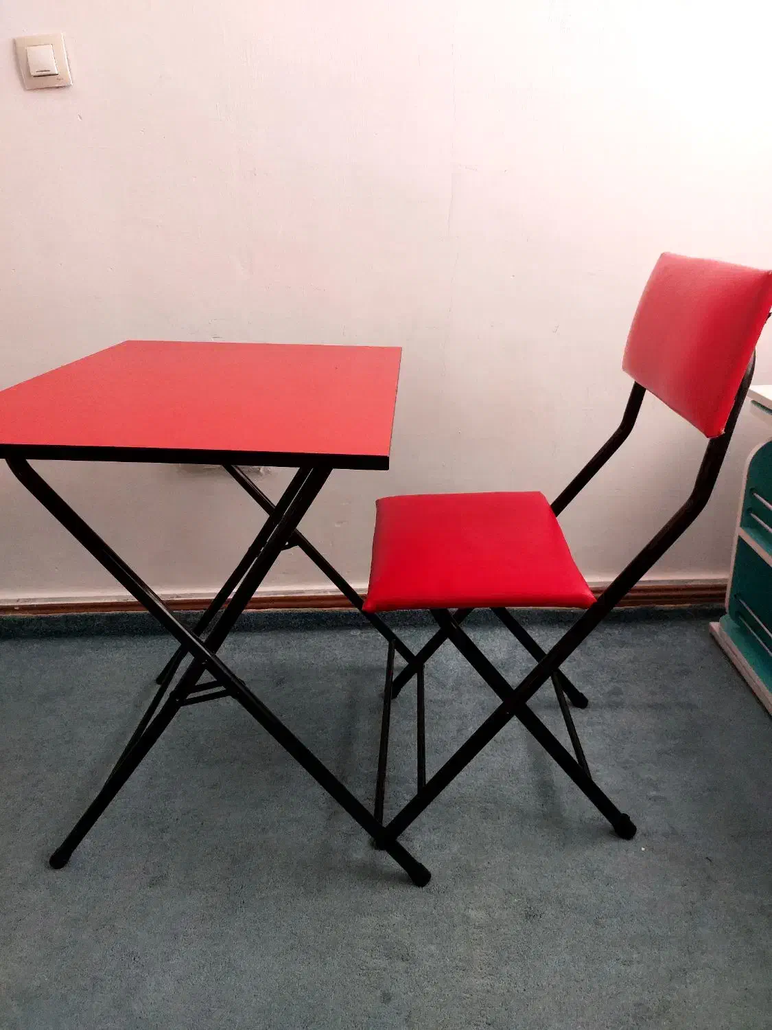 میز تحریر و میز تلویزیون|میز تحریر و کامپیوتر|قزوین, |دیوار